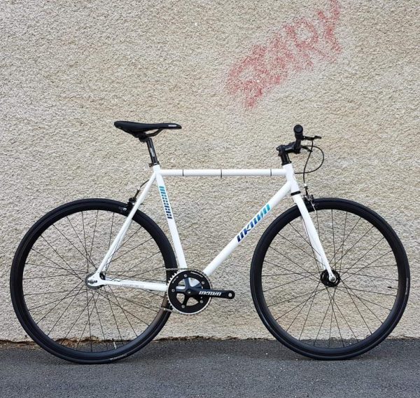 white fixed gear